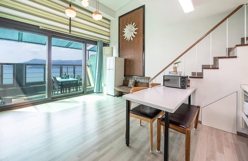 Sacheon House | Family-Friendly Getaway at Sacheon Bichae Pension
