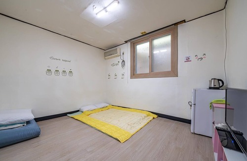 Sacheon Hotel | Eco-Friendly Stay at Sacheon Mihwa Palace with Breakfast