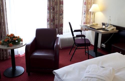 Reinbek Hotel | Discover Sachsenwald Hotel Reinbek: Pet-Friendly Retreat
