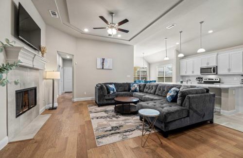 White Settlement House | Saddle Hills Settlement