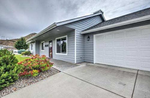 Wenatchee House | Convenient Saddle Rock East Wenatchee Home Near Town
