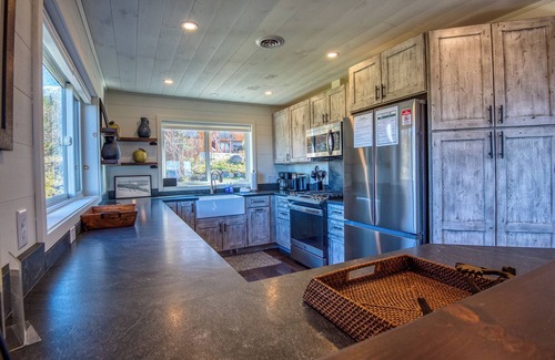 Rangeley Condo | Explore Saddleback: Rock Pond Condo 24 Above Base Lodge
