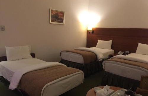 Suwailih Hotel | Comfortable Stay at Sadeen Amman Hotel with Pool & Dining