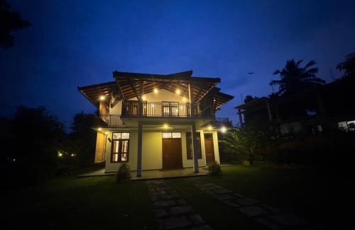 Bandaragama Villa | Unforgettable Stay at SaDev Lake Villa Bandaragama