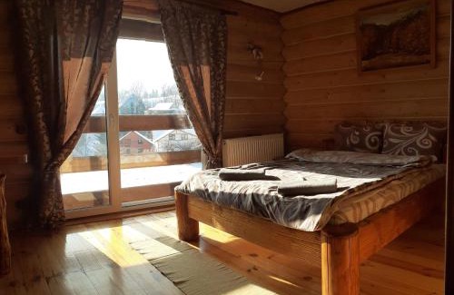 Podobovets House | Family-Friendly Sadyba Cherry: Rated 9/10 with Kitchen