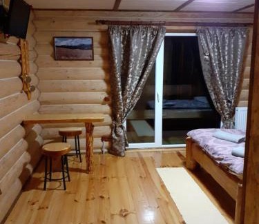 Podobovets House | Family-Friendly Sadyba Cherry: Rated 9/10 with Kitchen