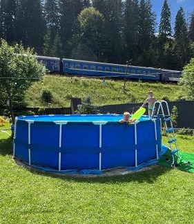 Tatariv Cabin | Cozy Sadyba Dana: Family-Friendly Stay with Pool Access
