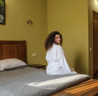 Tovstolug House | Pet-Friendly Escape at Sadyba DarKa - Rated 9.4/10