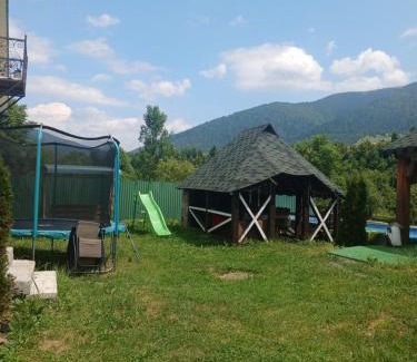Soymy House | Family-Friendly Retreat at Sadyba u Anastasijky with Pool