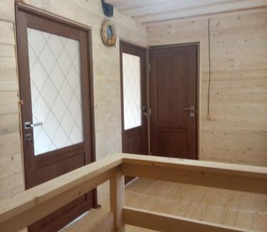 Volovets House | Experience Sadyba u Vani: Pet-Friendly Oceanfront Retreat