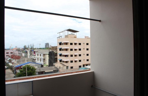 Kho Hong Apartment | Budget-Friendly Retreat at Saeng Chan Apartment