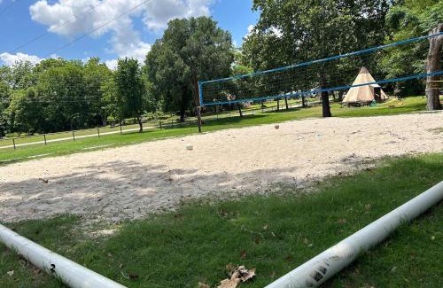 Seguin House | Safari Cabin 1