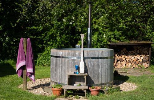 Trelil Other | Family-Friendly Getaway at Safari Cornwall with Hot Tub
