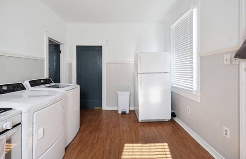 Jefferson House | Convenient NOLA Loft - Walk to Ochsner & Pet Friendly