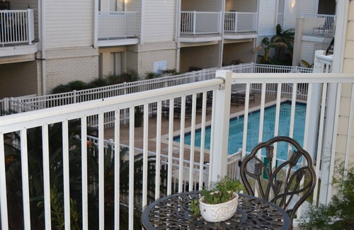 Metairie Condo | Comfortable 3Bed Retreat Near French Quarter & Hospitals
