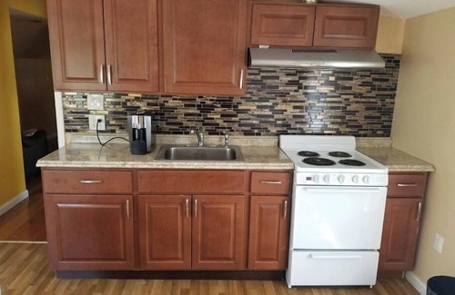 Uniondale House | Comfortable Retreat with Kitchen and Family-Friendly Amenities