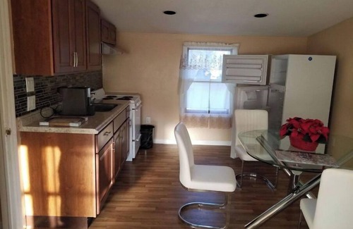 Uniondale House | Comfortable Retreat with Kitchen and Family-Friendly Amenities