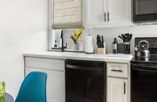 St. Louis Apartment | Cozy Apartment Near Major Hospitals - Ideal for Families