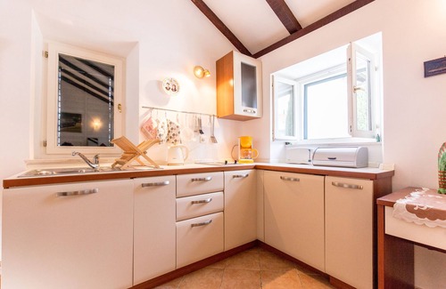 Cavtat Villa | Perfect Family Villa with Sea Views, Pool & Jacuzzi