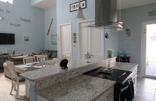 Ormond Beach Plaza House | Modern Ocean View Home with Beach Access and Spa Amenities