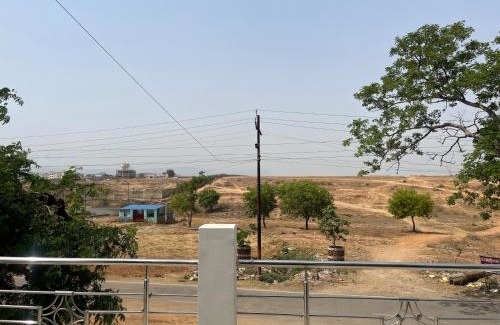 Robertsganj Hotel | Saffron resturant and lodge