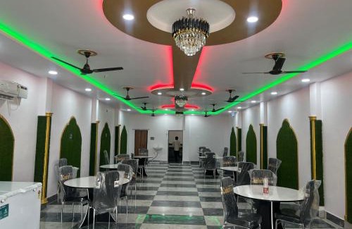 Robertsganj Hotel | Saffron resturant and lodge