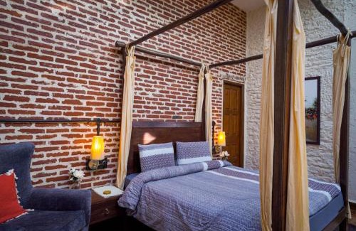 Chail Villa | Experience Comfort at SaffronStays Ekam Walnut Suite, Chail
