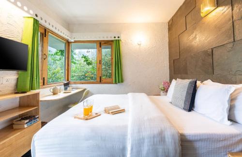 Kathgodam Villa | Pet-Friendly Retreat at SaffronStays Hydrangea Hill