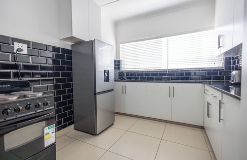 Berea Apartment | Explore Safi Self-Catering Suites with Family-Friendly Amenities
