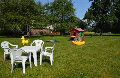 Reifnitz Bed & Breakfast | Discover Safronhof: Family-Friendly Stay with Pool Access