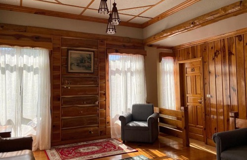Sagada Hotel | Cozy SagadaRooms The L'Auberge: Family-Friendly Retreat
