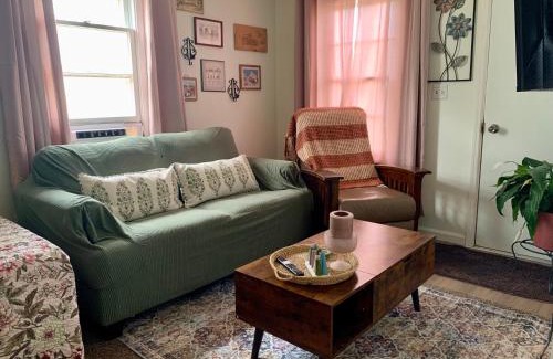 American Falls Apartment | Sage Cottage