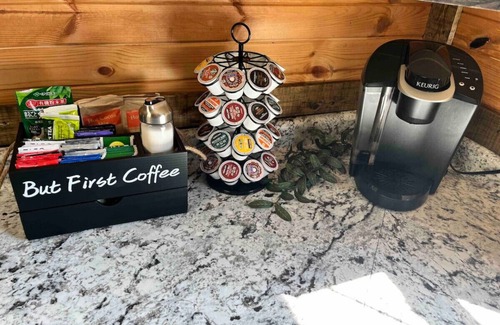 Hallsville Apartment | Pet-Friendly Sage Hill Cabin in Hocking Hills - 10/10 Rating
