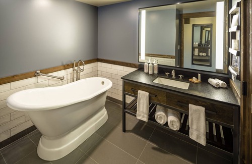 Pray Hotel | Discover Sage Lodge: Guest Rated 9.8 with Spa & Dining