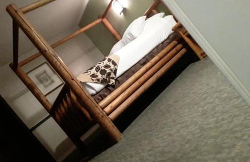 Vernal Hotel | Comfortable Sage Motel: Pet Friendly & Ideal for Families