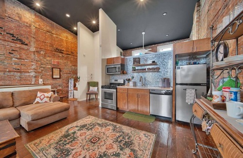 Lexington Apartment | Top-Rated Sage&Wildflowers Loft with Kitchen in DT Lex