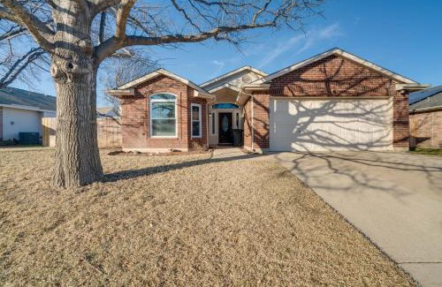 Saginaw House | Pet-Friendly Saginaw Home with Fenced Yard Near Fort Worth