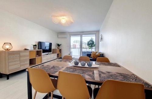 Plaine des Bouchers Apartment | Discover SAGLIO: Spa Retreat with Parking & Tram Access