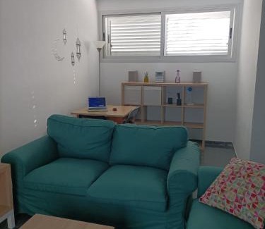 Albalat dels Tarongers House | Discover Sagunto: Family-Friendly Retreat with Pool & Hot Tub