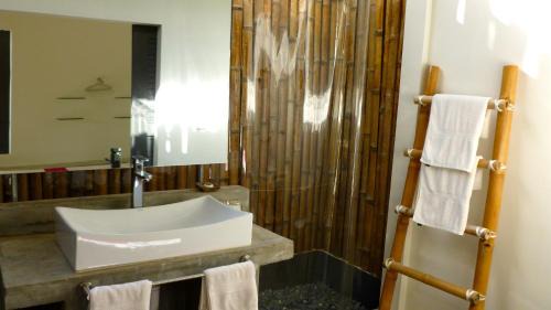 Sihanoukville Hotel | Relaxing Sahaa Beach Resort with Pool & Family Fun