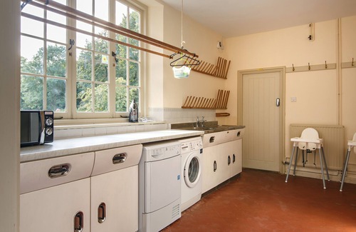 East Dereham House | Experience Saham Grove Hall: Ideal for Groups and Families