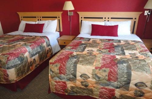 Okanagan-Similkameen Hotel | Pet-Friendly Oasis at Sahara Courtyard Inn Penticton