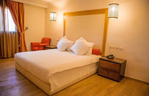 Laayoune Hotel | Pet-Friendly Oasis at Sahara Line Hotel with Breakfast Included