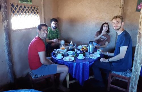 M'Hamid El Ghizlane Other | Ideal Sahara Peace Camp: Pet-Friendly with High Ratings