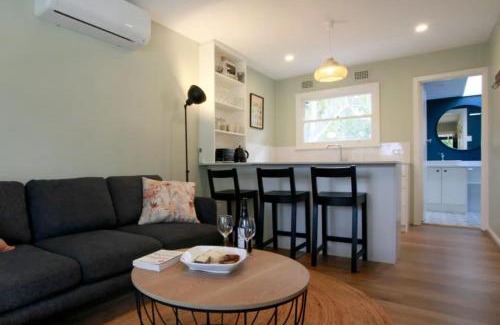 Anna Bay House | Explore Sahara Trails Cabin with WiFi and Horse Riding