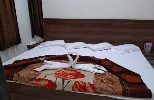 Ajmer House | Discover Sahiba Palace: Enjoy Complimentary Breakfast