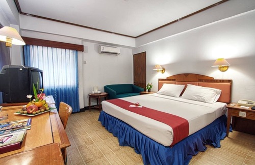 Manado City Centre Hotel | Relax at Sahid Kawanua Manado with Pool and Restaurant
