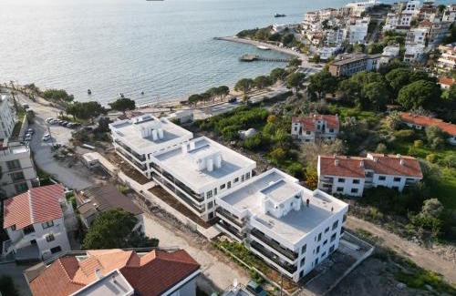 Gulluk Apartment | Family-Friendly Retreat at Sahil Aparts - Güllük