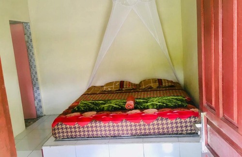 Bukit Lawang Hotel | Top-Rated Sahnan Guest House with Breakfast & Family Amenities