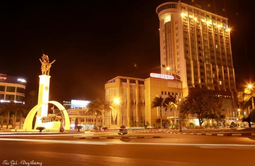 Buon Ma Thuot Hotel | Relaxing Sai Gon Ban Me Hotel with Pool and Hot Tub